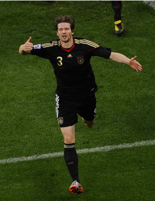 弗里德里希的辉煌时刻：2008年欧洲杯德国队闯入决赛中的关键一员