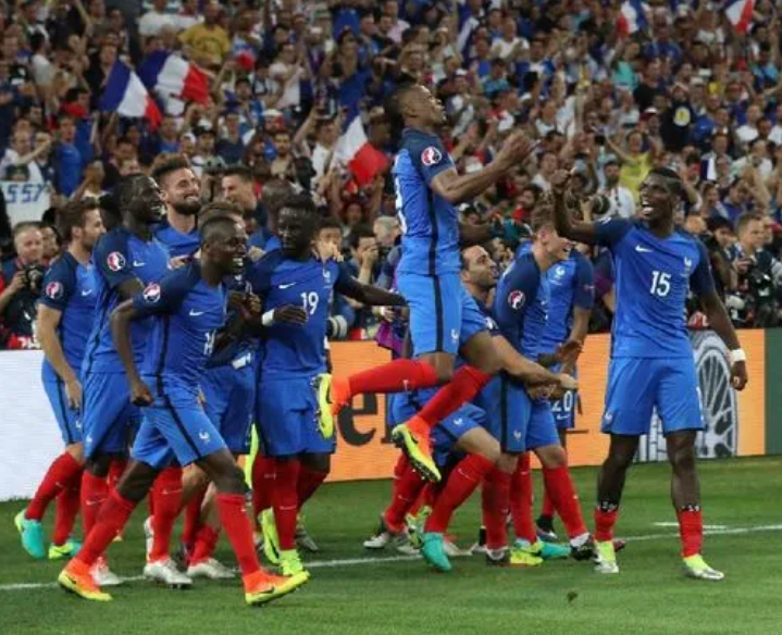 2016欧洲杯法国队：荣耀之路与未来之光