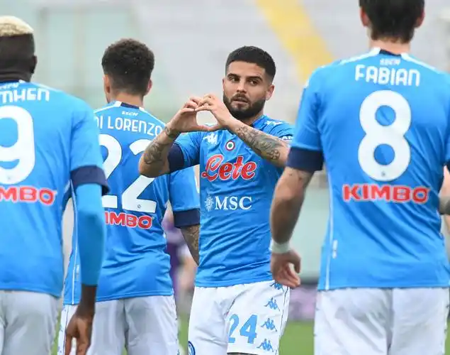 欧冠烽火中,那不勒斯的跌宕征程